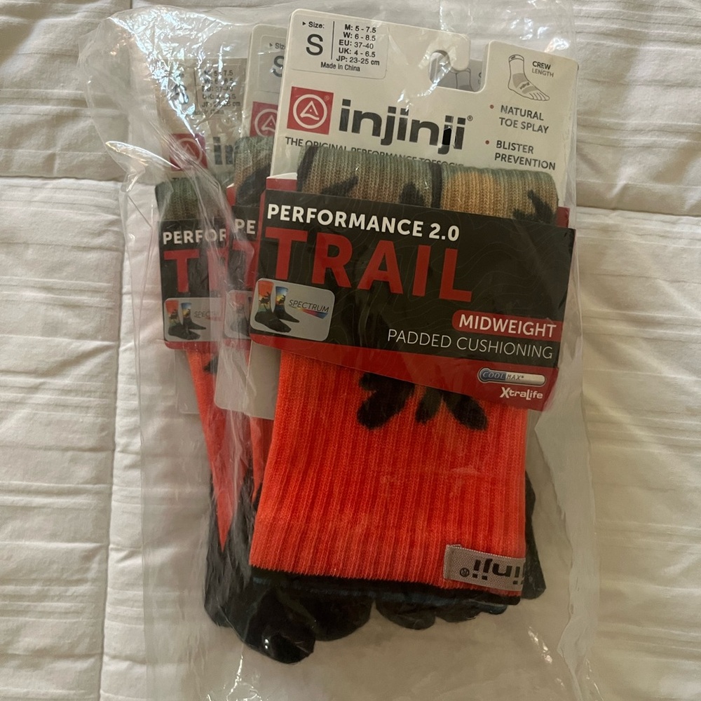 Injinji Performance 2.0 Trail Socks - Orange and Black